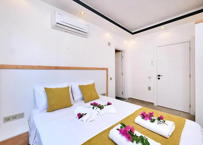 Uzumlu Village 3 Bedroom Βίλα *