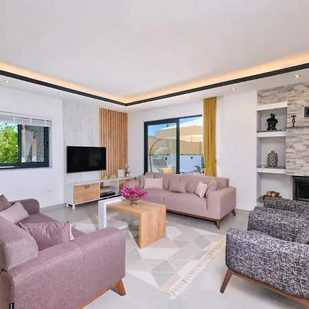 Uzumlu Village 3 Bedroom 6716 *