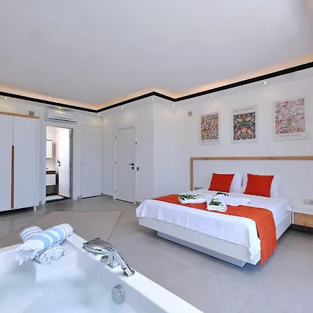 Uzumlu Village 3 Bedroom 6716 Kalkan