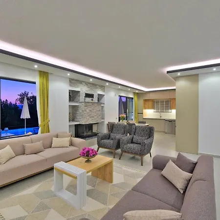 Uzumlu Village 3 Bedroom 6716 Kalkan